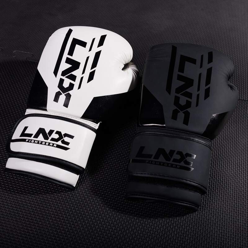 LNX Boxhandschuhe Challenge ultimatte black (003) 16 Oz